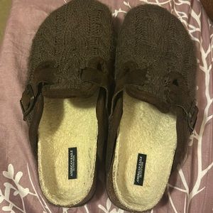 American Eagle Clogs size 8
